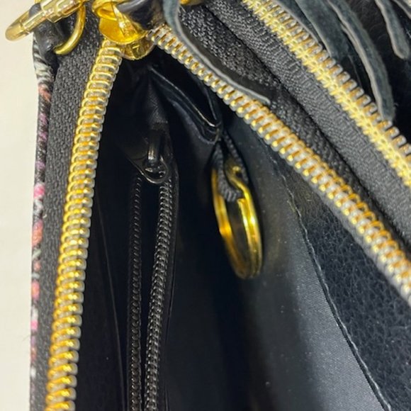 Buxton Pretty Paisley Ultimate Zip Around Organizer Crossbody Shoulder Bag - Picture 11 of 13